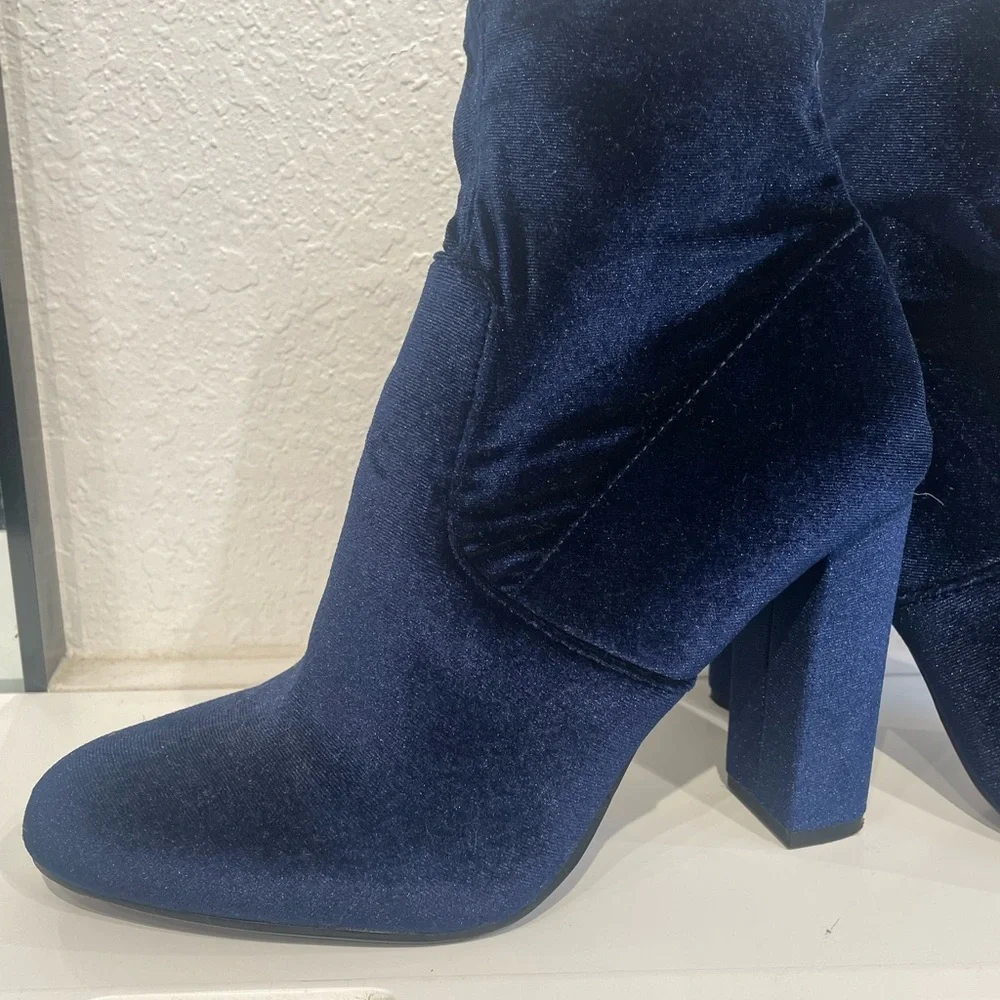 Steve Madden Blue Velvet booties - Picture 5 of 7